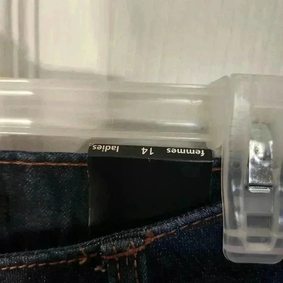 George *NWT Women's Bermuda Style Denim Shorts  - Size 14 - Picture 9 of 11